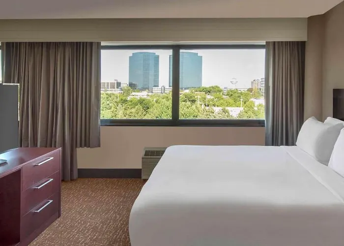 Hotel Doubletree By Hilton Chicago 4*