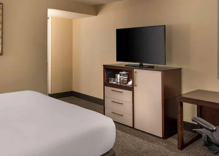 Doubletree By Hilton Chicago Schaumburg